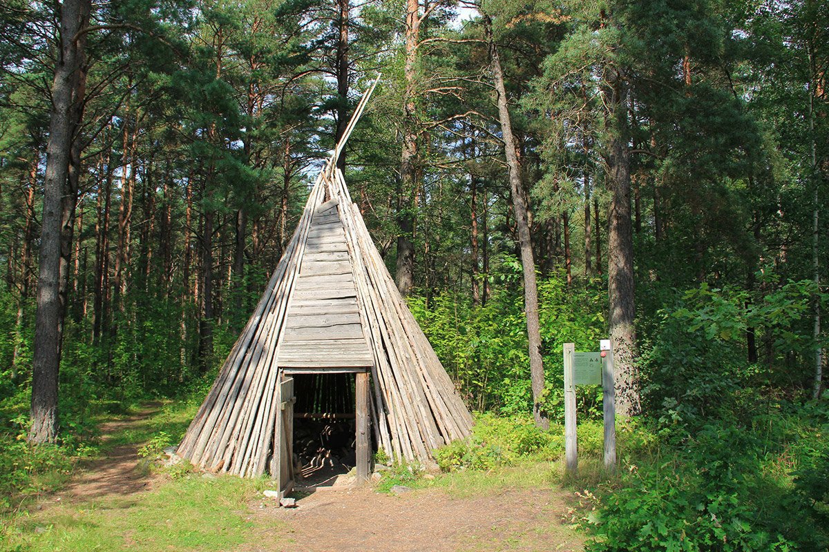 Wooden hut in Estonain Open Air Museum: things to do in Tallinn